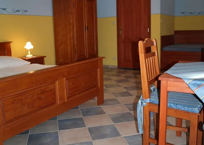 Casa de hóspedes Amadeus & 3*