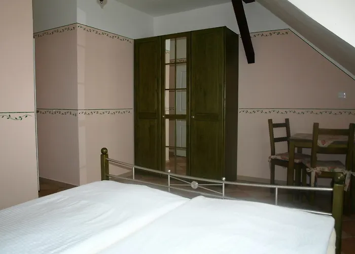 Casa de hóspedes Amadeus & 3*